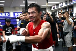 Manny Pacquiao trở thành người đầu tiên kết thúc chuỗi bất bại của Keith Thurman