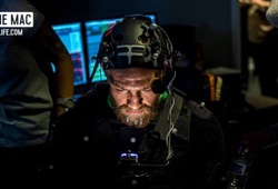 Conor McGregor vào game Call of Duty với... Jon Snow