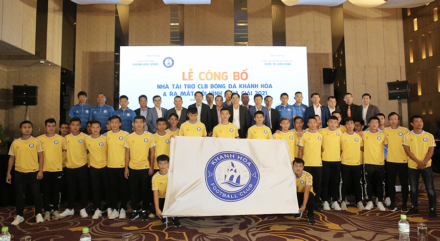 Có 20 tỷ đồng, Khánh Hòa không còn "chạy ăn từng bữa" ở hạng Nhất 2021