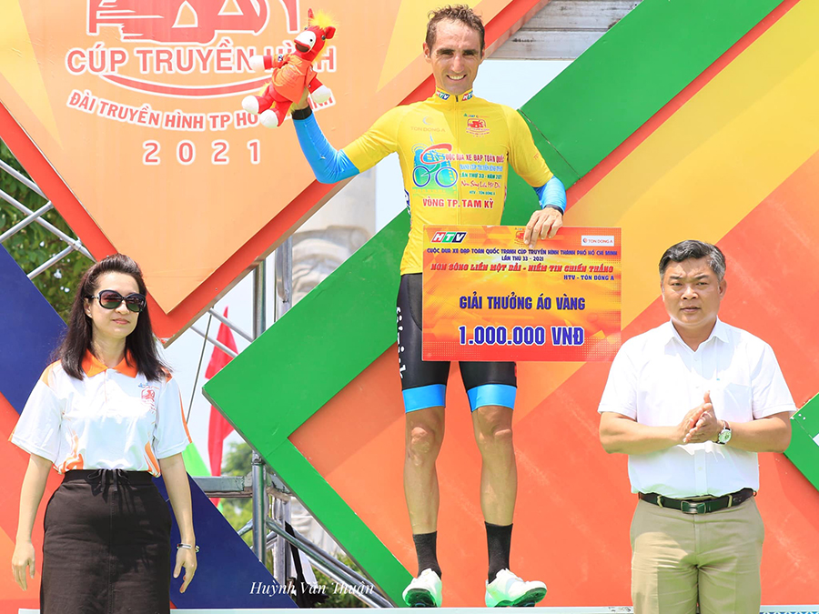 Áo vàng đổi chủ sau chặng 14 giải xe đạp Cúp truyền hình HTV 2021