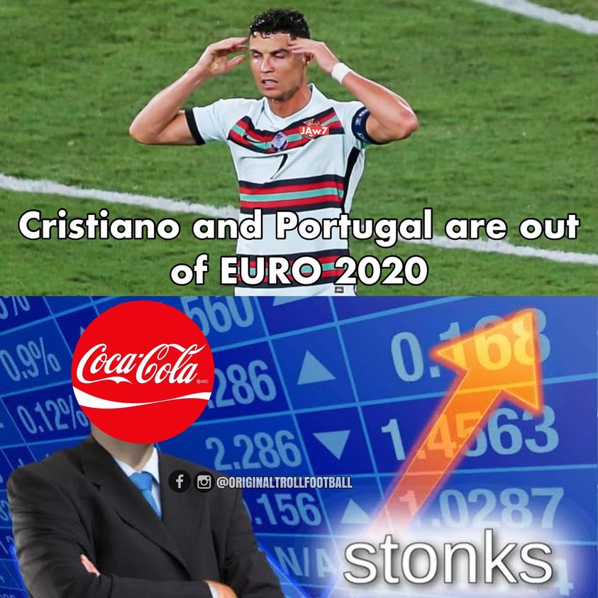 Ảnh chế: Ronaldo chia tay EURO, cổ phiếu Coca-cola tăng chóng mặt