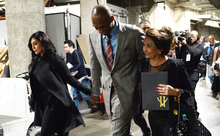 Mẹ vợ Kobe tố bị ngược đãi, Vanessa Bryant đáp trả trong đau đớn
