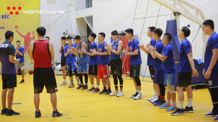 Cầu thủ Hanoi Buffaloes ấn tượng điều gì ở tân HLV Eric Weissling?