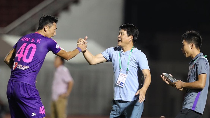 HLV Vũ Tiến Thành "gián tiếp" nghĩ về chức vô địch V.League 2020
