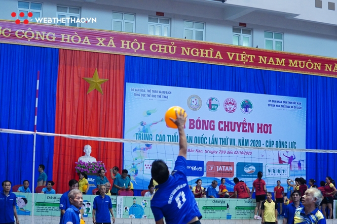 TRỰC TIẾP: Giải bóng chuyền hơi trung, cao tuổi toàn quốc lần thứ VII tại Bắc Kạn ngày 30/9