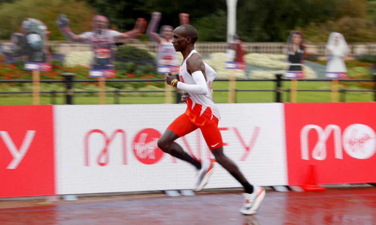 &ldquo;Vua marathon&rdquo; Eliud Kipchoge bị hạ bệ tại London Marathon 2020