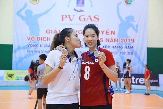 Cặp "Song Thúy" xinh đẹp, tài năng của bóng chuyền Việt