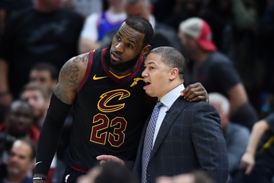 Thầy cũ LeBron James làm HLV trưởng LA Clippers