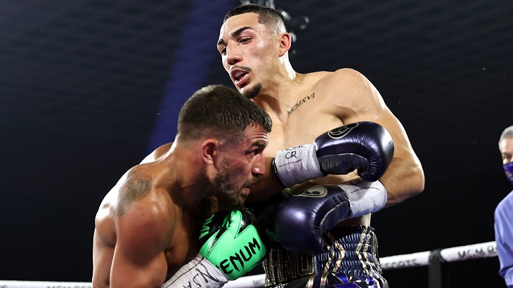 Khán giả phẫn nộ vì bảng điểm Vasyl Lomachenko vs Teofimo Lopez