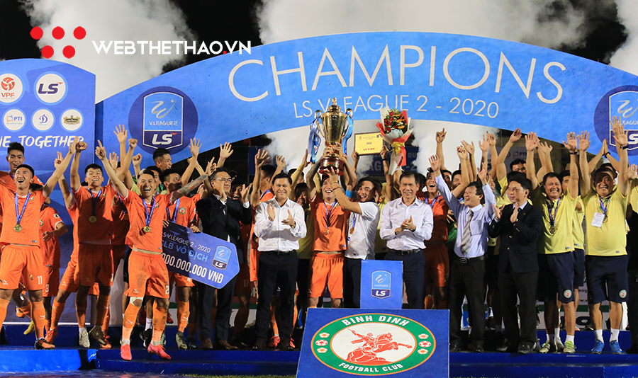 Bình Định thăng hạng V.League 2021 sau 12 năm chờ đợi