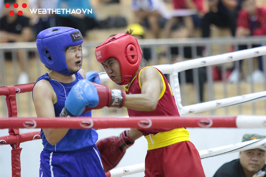 Những 'cái nhất' rơi nước mắt từ giải kickboxing toàn quốc