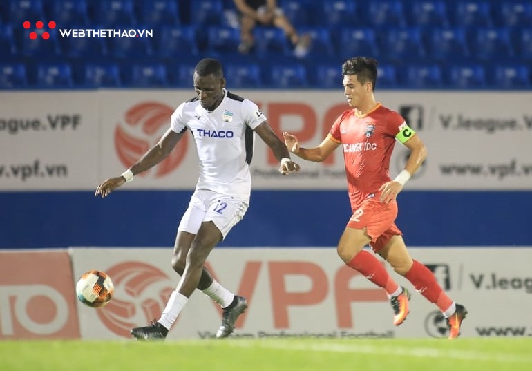Dẫn trước 2-0, HAGL vẫn thua trận thứ 6 liên tiếp