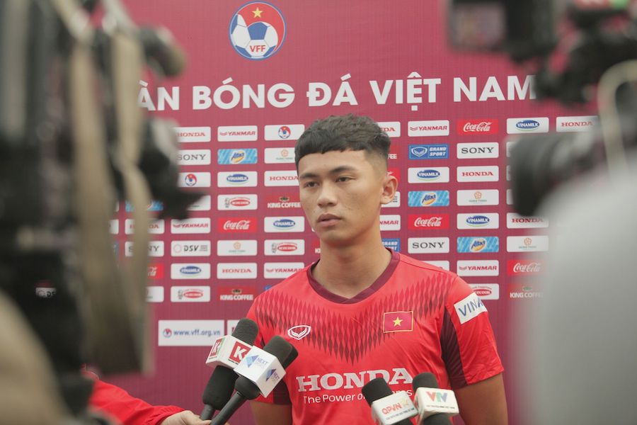 Tiến Linh "mách nước" sao trẻ B.Bình Dương để đốn gục HLV Park Hang Seo