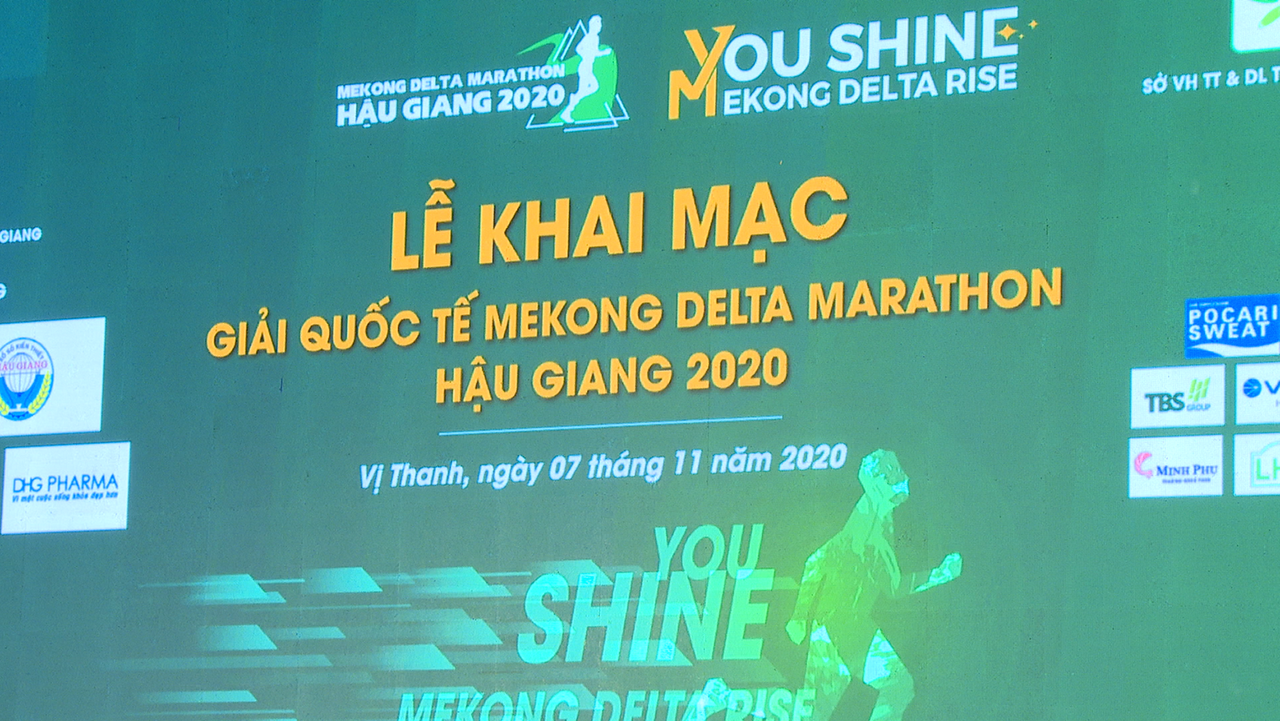 Rực rỡ Mekong Delta Marathon Hậu Giang 2020 với đêm khai mạc
