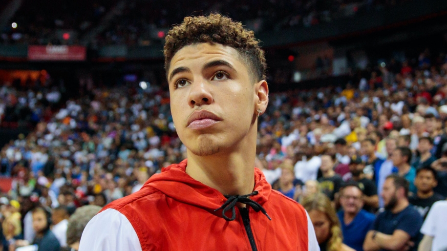 NGHI VẤN: LaMelo Ball cố tình làm trò để trượt khỏi top 5 NBA Draft?