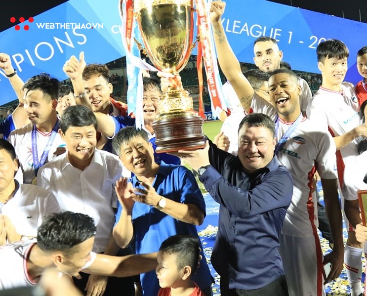 Chủ tịch AFC chúc mừng V.League và Viettel FC