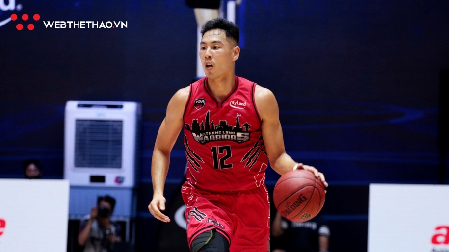 Rượt đuổi tỉ số hấp dẫn, Thang Long Warriors giành vé Playoffs sớm