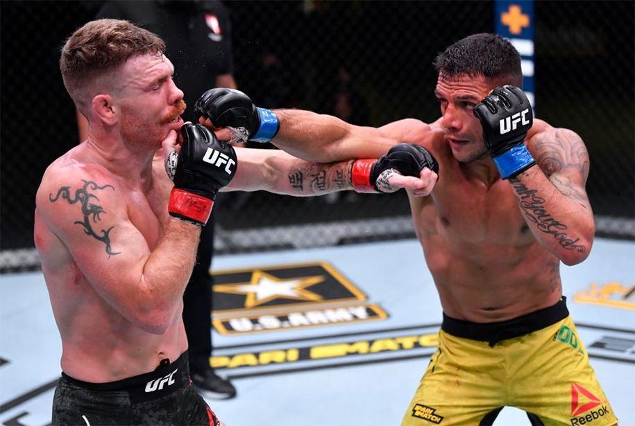 Rafael Dos Anjos chỉ trích lối xếp kèo tính toán của các võ sĩ hạng nhẹ UFC
