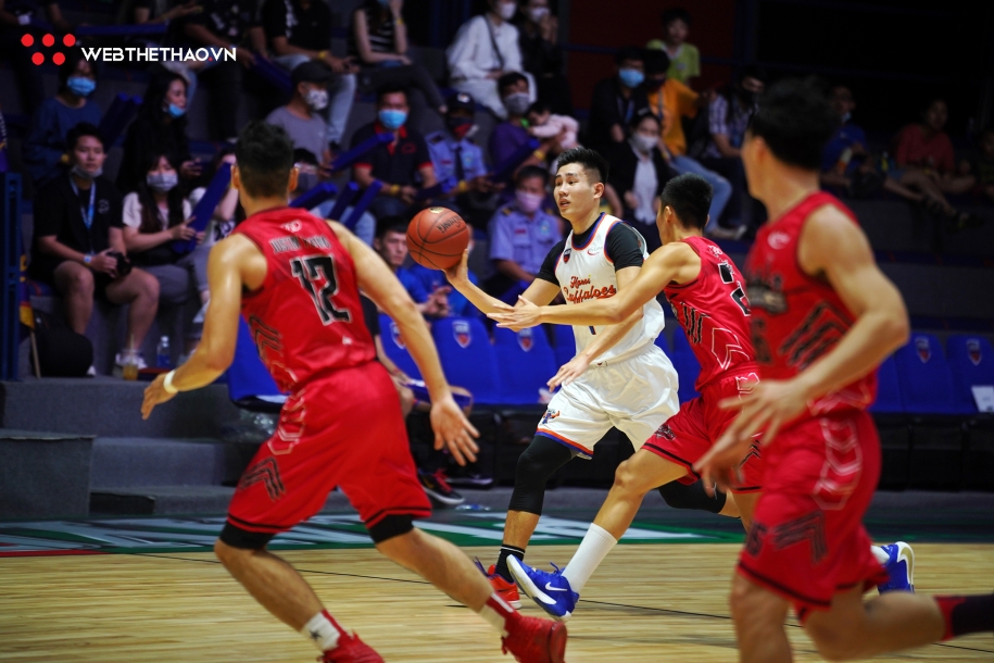 Kết quả game 1 Playoffs VBA 2020: Thang Long Warriors 82-78 Hanoi Buffaloes