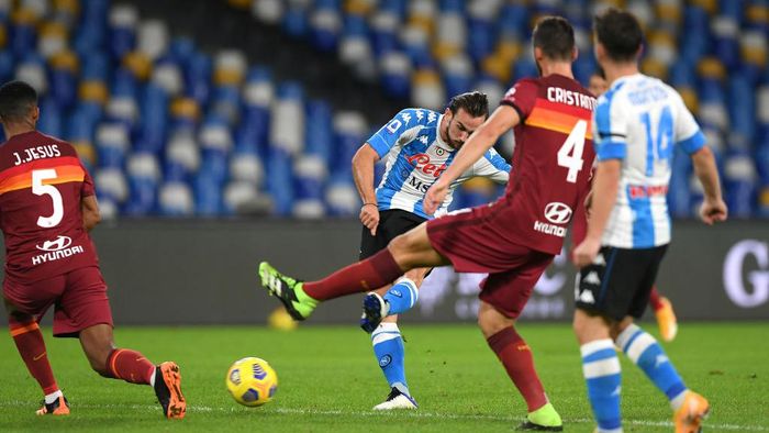 Video Highlight Napoli vs AS Roma, Serie A 2020 đêm qua