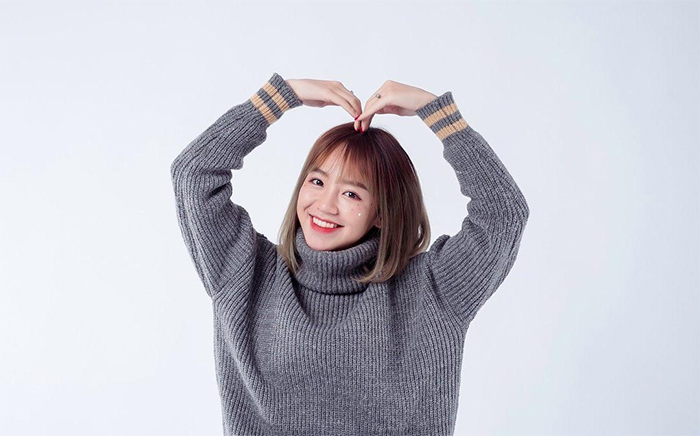 Hoàng Thu Hường: Streamer xinh đẹp của cộng đồng LMHT là ai?