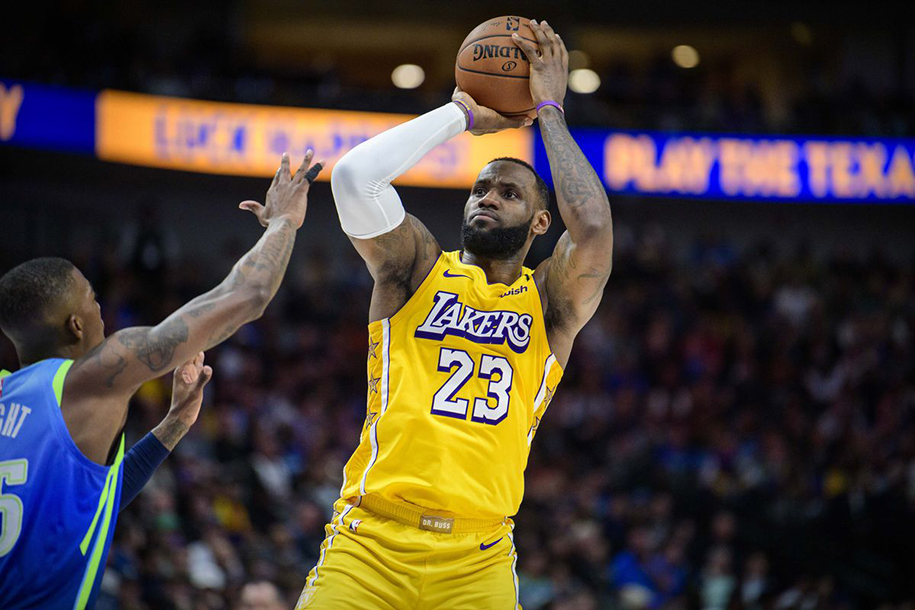 LeBron James gia hạn hợp đồng, gắn bó lâu dài với Los Angeles Lakers
