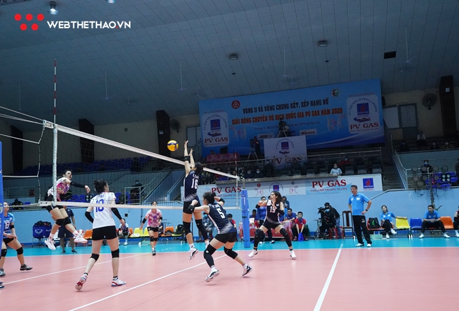 BTL Thông tin – LienVietPostBank vs Ngân hàng Công thương: Trận đấu của những “Hot girl”