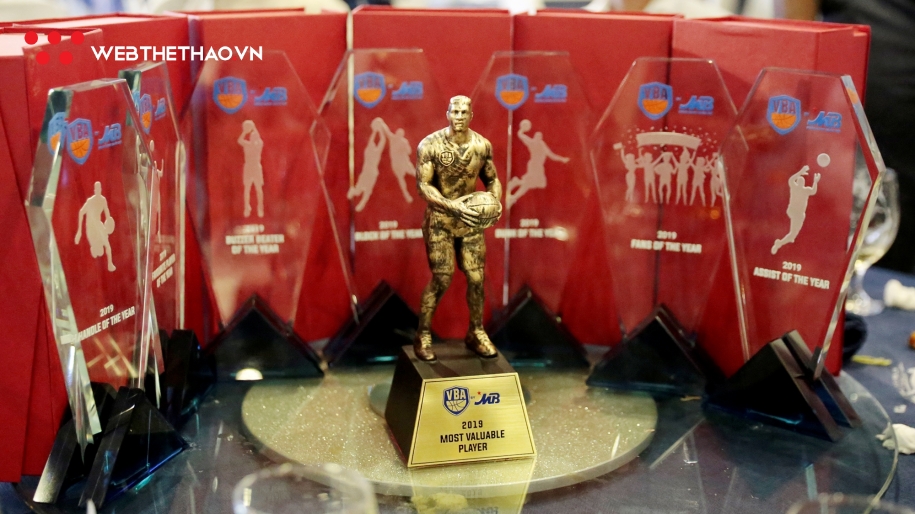 VBA Awards 2020: Mike Bell, Robert Crawford và Joshua Keyes đua MVP