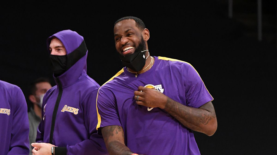 LeBron James và Anthony Davis sẽ chào sân NBA preseason vào sáng mai