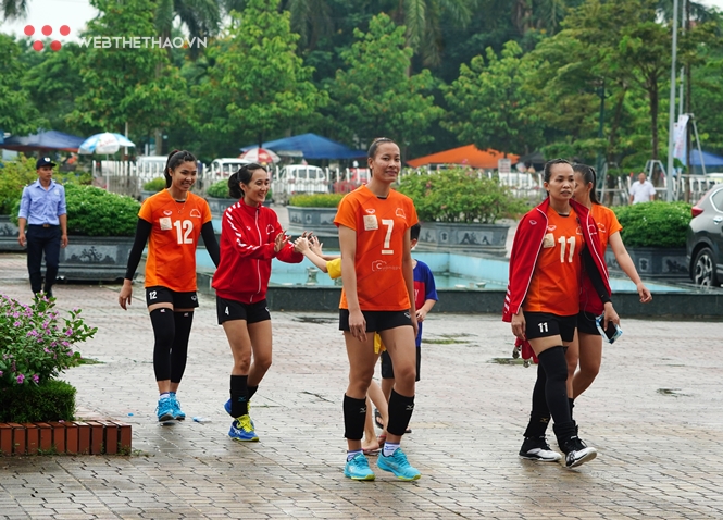 Mối tình nàng sơn nữ bóng chuyền nơi đại ngàn Tây Nguyên và chàng trai phố Biển