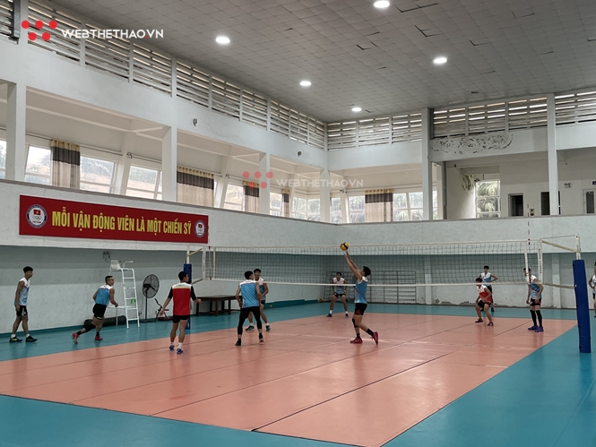 Đội tuyển bóng chuyền nam Quốc gia tập trung đợt 2... đã có áo mới