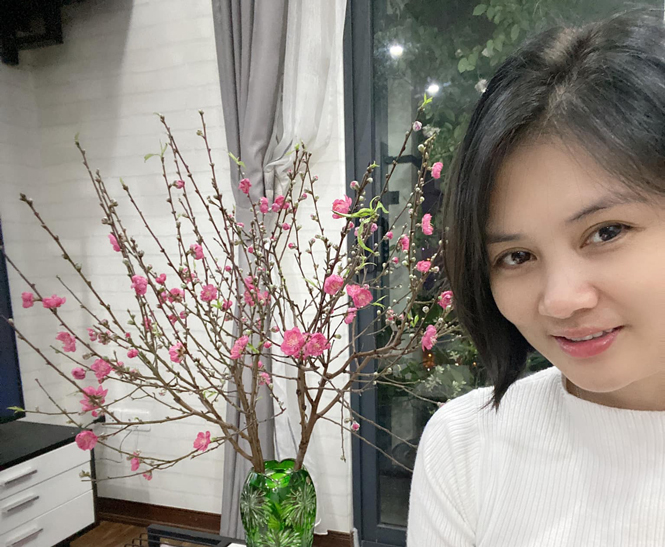 Kim Huệ và các sao bóng chuyền đua nhau khoe ảnh chuẩn bị Tết Tân Sửu