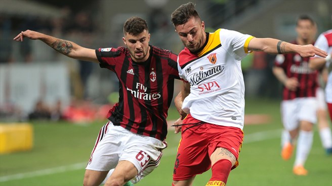 Nhận định, soi kèo Benevento vs AC Milan, 0h ngày 04/01, VĐQG Italia
