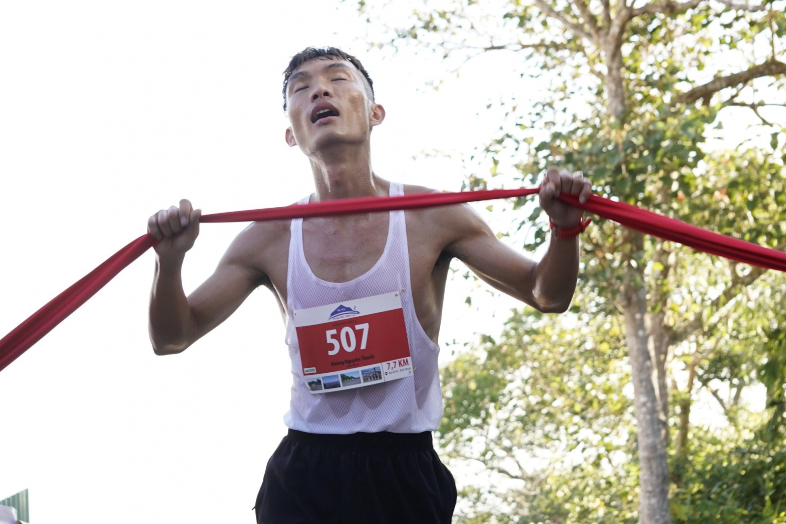 Việt dã leo núi Bà Rá - Giải chạy độc nhất vô nhị “thử lửa đôi chân sắt” các nhà vô địch