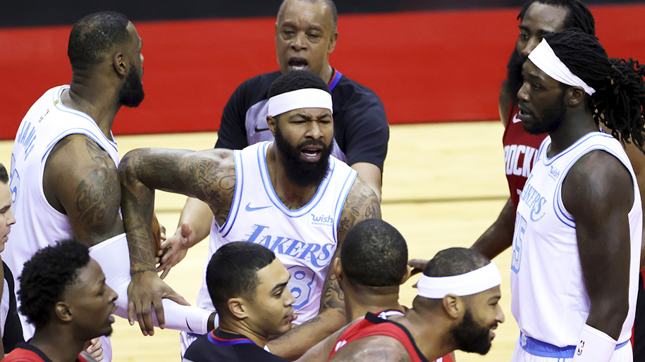 Căng thẳng giữa Rockets và Lakers: Markieff Morris và DeMarcus Cousins bị đuổi khỏi sân