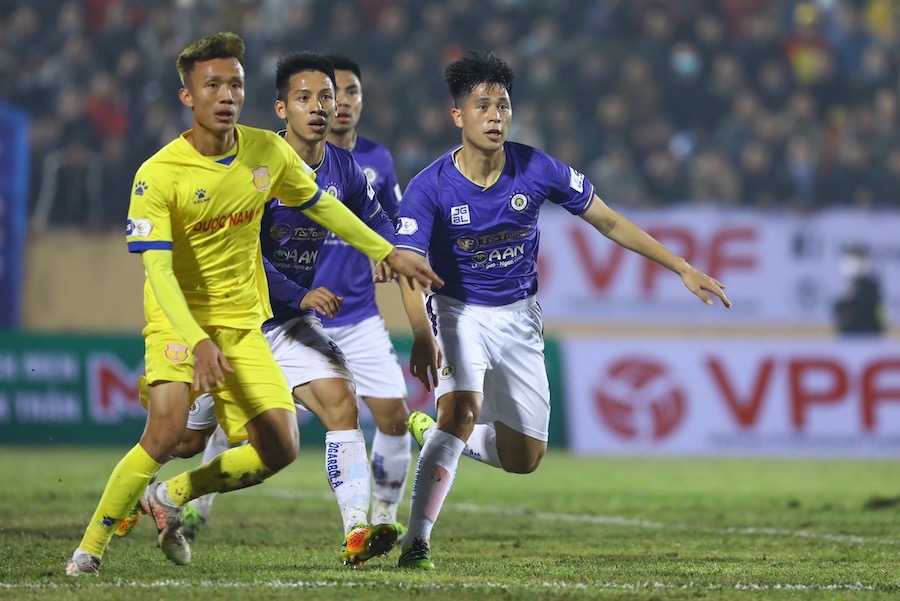 "Báo động đỏ" với hàng phòng ngự Hà Nội FC