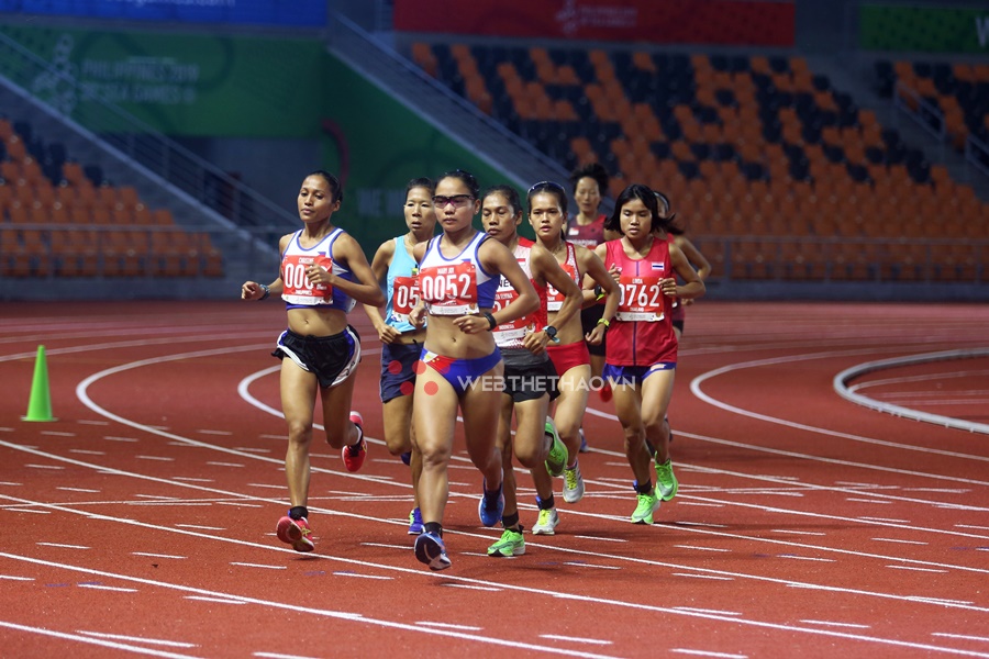 Nhà vô địch marathon nữ bắt đầu “trại huấn luyện bong bóng” cho SEA Games 31