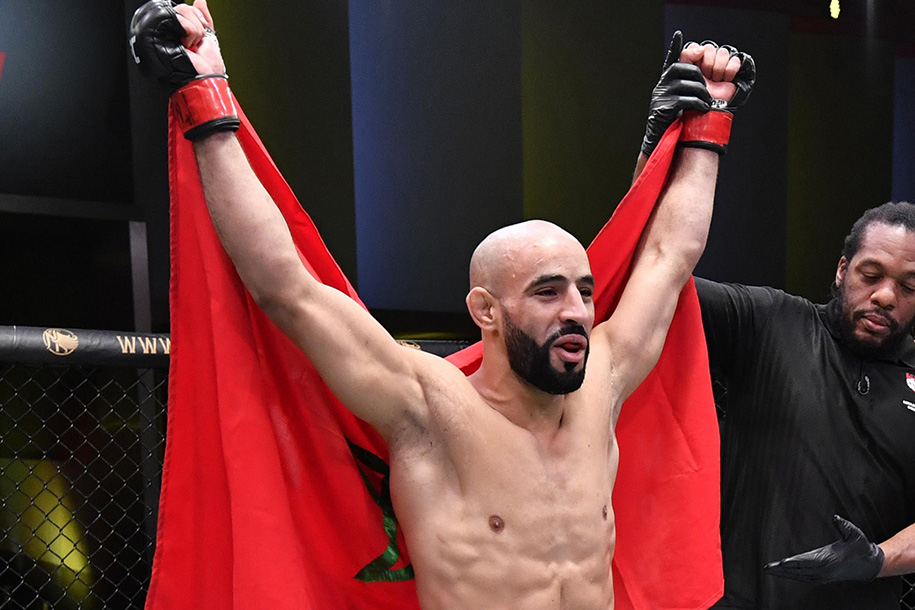 Võ sĩ tại UFC 257 bị sa thải vì tiếp tay cho người trốn kiểm dịch Covid-19