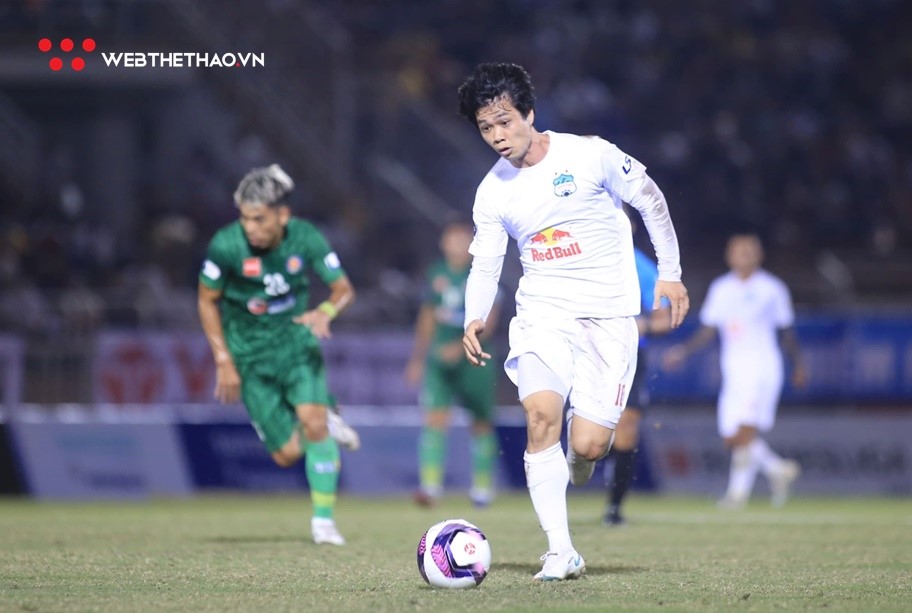 NHM ngóng Công Phượng ghi bàn thắng đầu tiên ở V.League 2021 qua… tivi