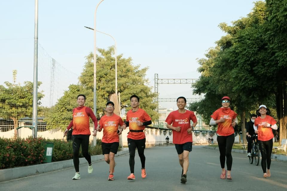 Các CLB hủy buổi chạy dài cuối tuần vì COVID-19