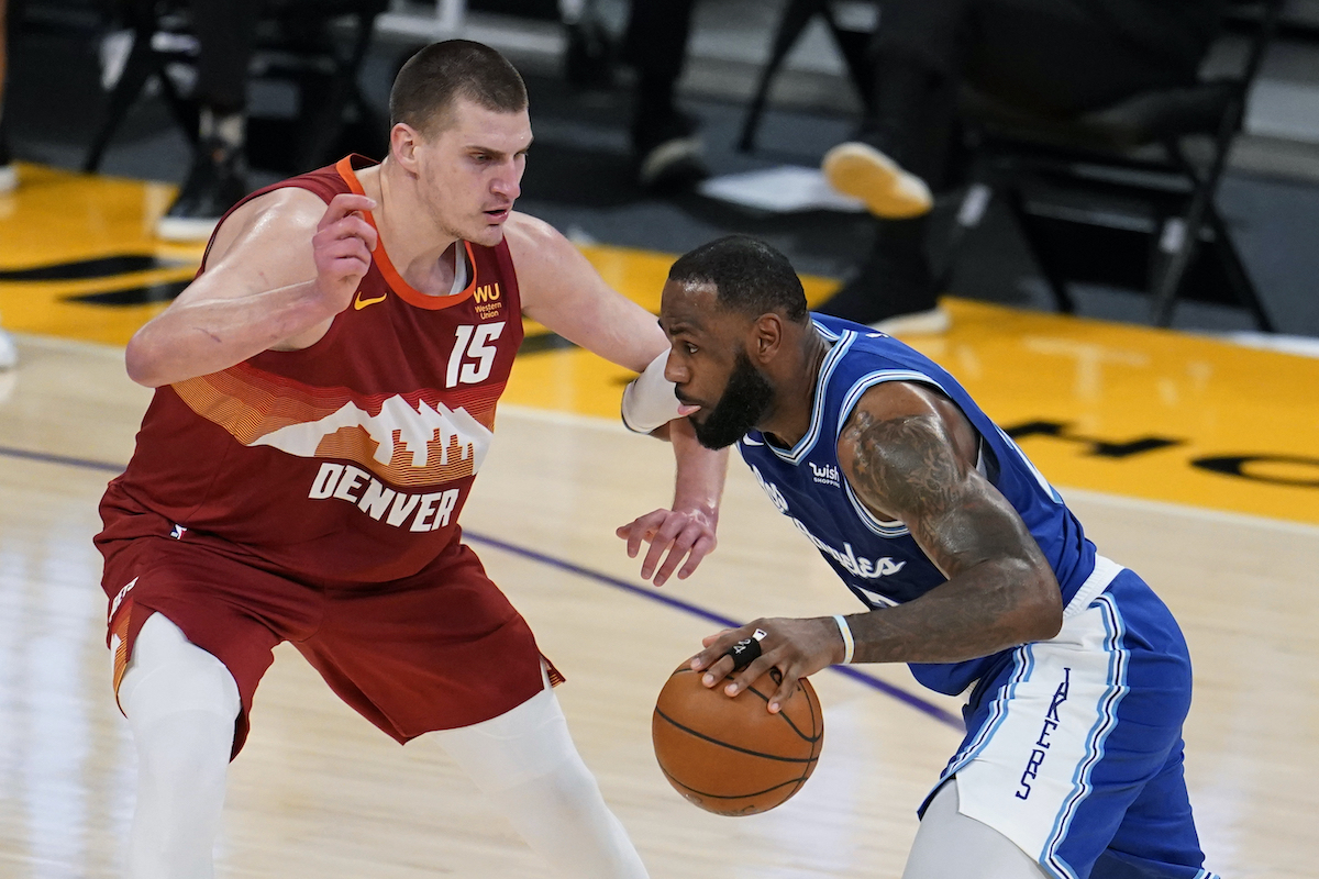 Đả bại Nuggets với Triple-Double, LeBron James cán cột mốc tiếp theo trong sự nghiệp