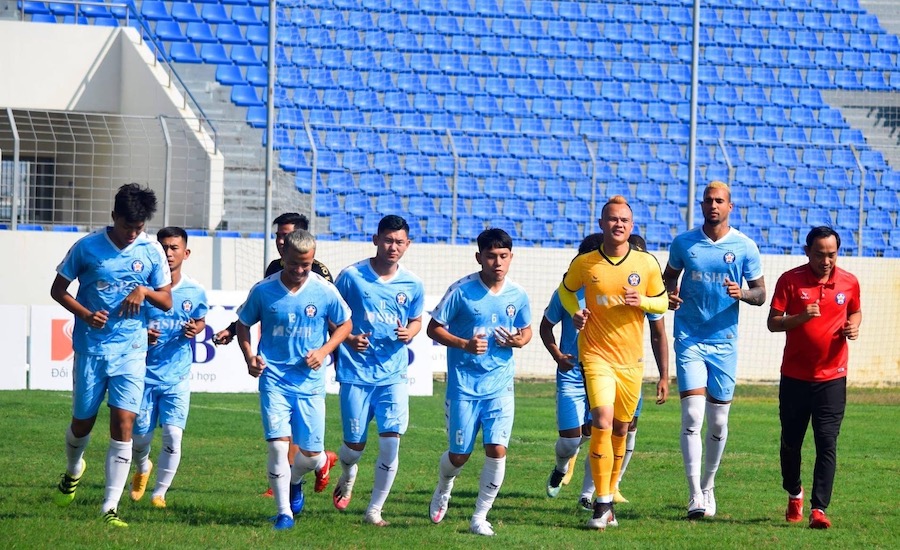 Các CLB V.League tập lấy may sau kì nghỉ Tết Nguyên đán
