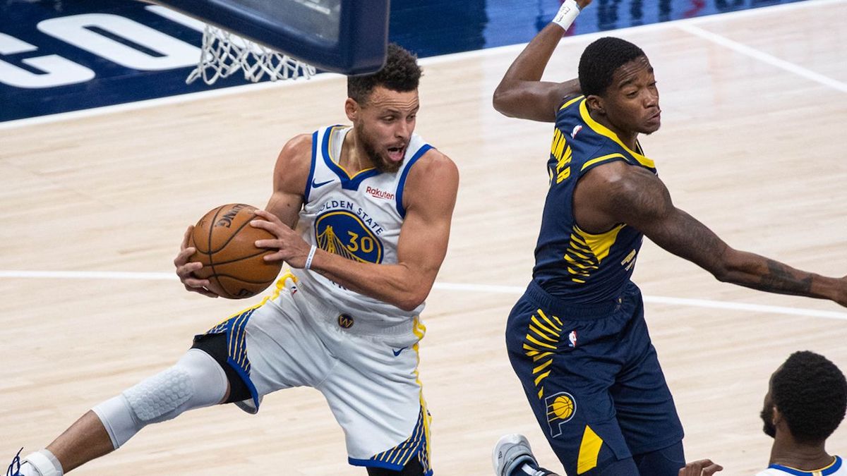 Stephen Curry hoá công nhân ném gạch, GSW vẫn có thể ăn mừng