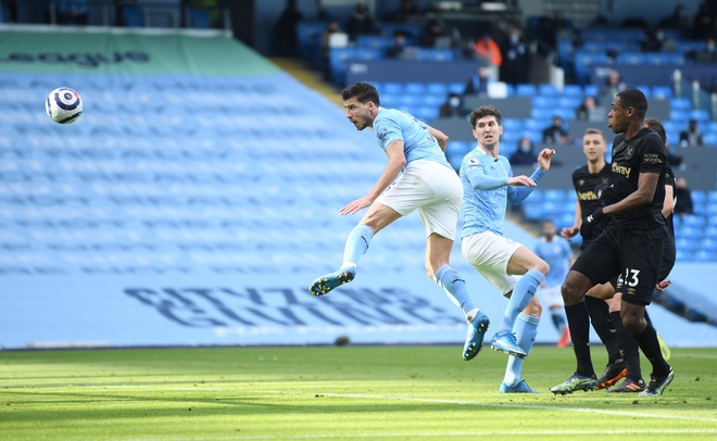 Kết quả bóng đá Anh hôm nay 28/2: Man City 2-1 West Ham