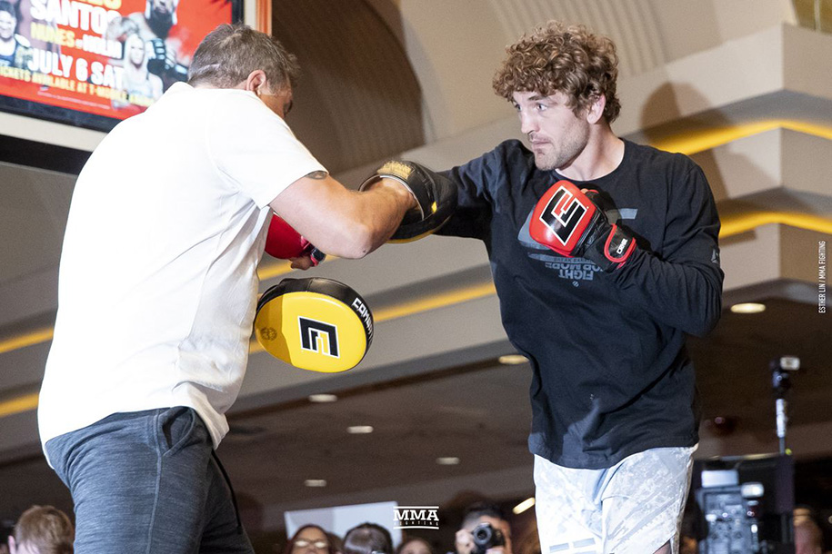 Ben Askren khiến fan lo lắng khi tung video tập luyện chuẩn bị đấu Jake Paul