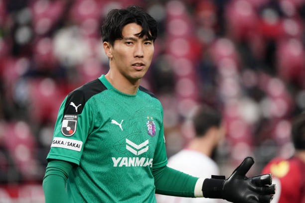 Để thủng lưới 3 bàn, CLB của Đặng Văn Lâm nhận trái đắng ở J.League