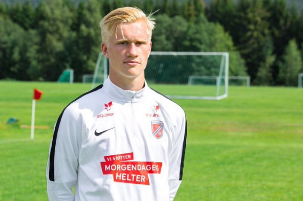 Erling Haaland có em họ 17 tuổi cũng là cỗ máy ghi bàn