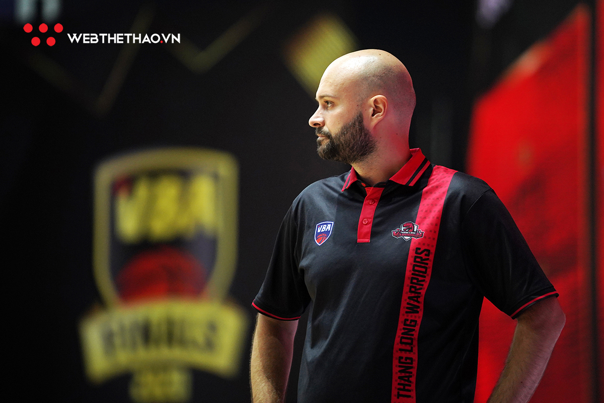 HLV Predrag Lukic gia hạn hợp đồng với Thang Long Warriors, sẵn sàng tái xuất tại VBA 2021