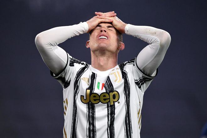 Vì sao Ronaldo không thể thành công ở Juventus suốt 3 năm qua? Vì sao Ronaldo không thể thành công ở Juventus suốt 3 năm qua?