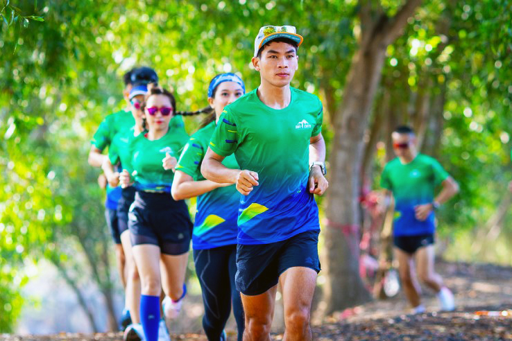 Săn giải thưởng siêu hấp dẫn tại Ba Den Mountain Marathon 2021